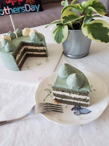 쑥 인절미 (Mugwort Injeolmi) Whipped Cream Cake